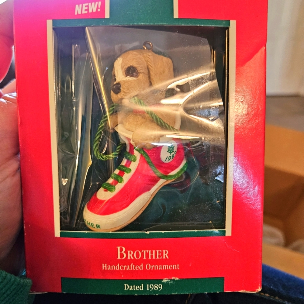 NIB 1989 Hallmark Keepsake " Brother" Ornament .